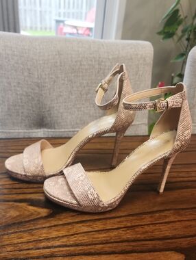 Michael Kors Rose Gold Platform Sandals Size 8